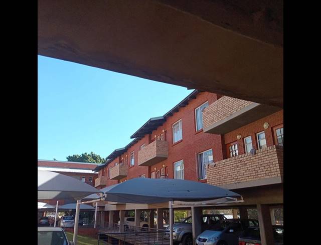 1 BEDROOM APARTMENT FOR SALE IN AUCKLAND PARK